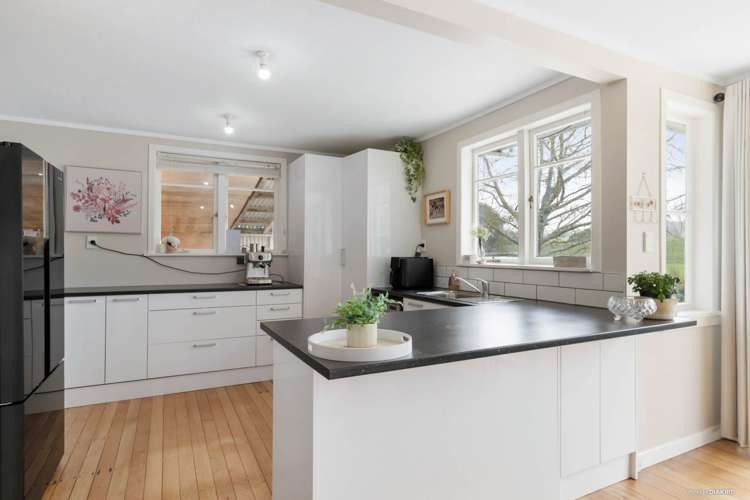 1716 Miranda Road Mangatangi_7