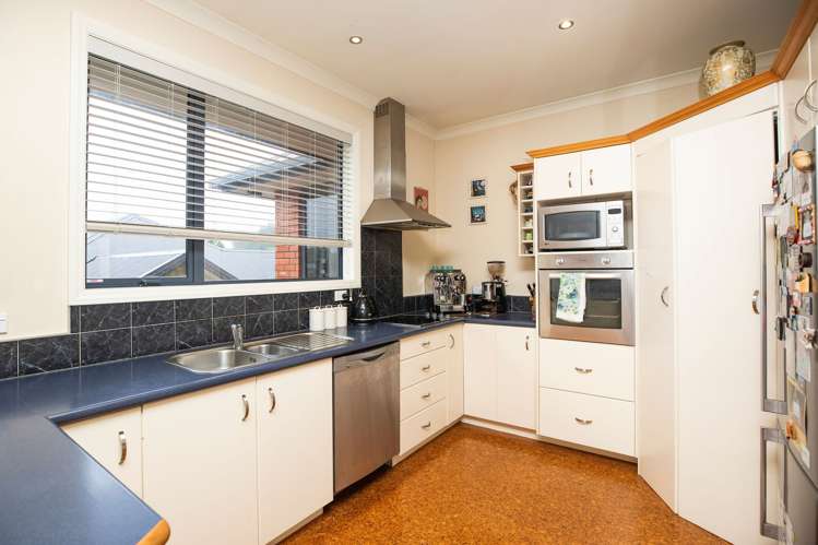 232 Pages Road Gleniti_5