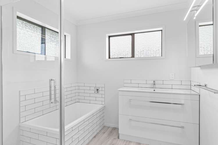 69 Meadowvale Drive_2