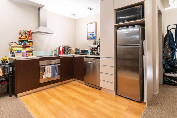 S404/28 Torrens Terrace Mount Cook_5