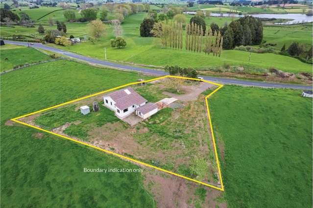 242 Meadway Road Ngahinapouri_1