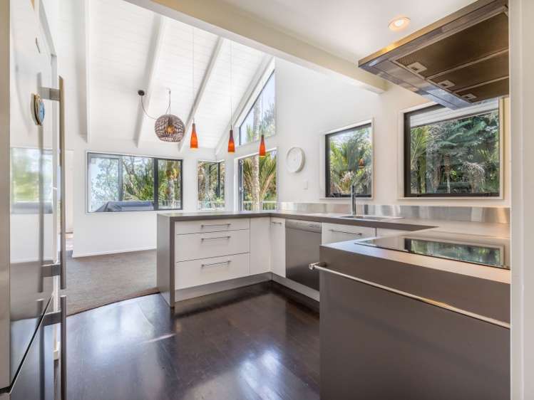 100 Motutara Road Muriwai_2