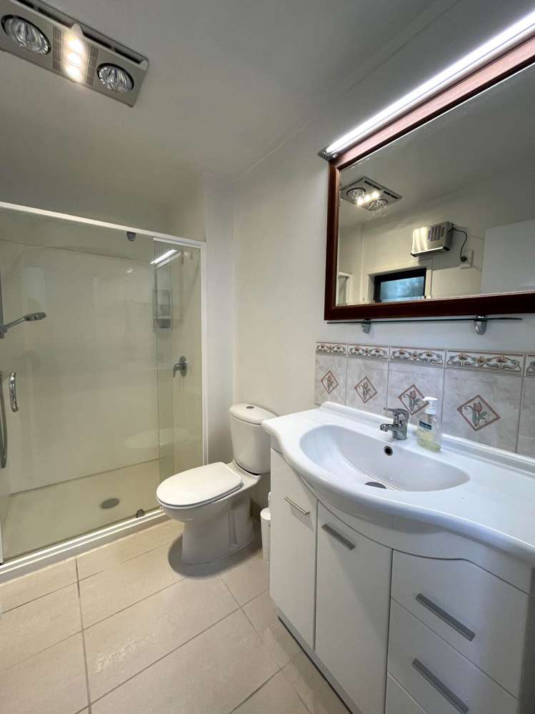 16 Arney Road Ranui_8