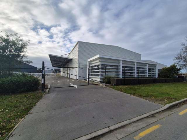 Premier Industrial Facility in Dakota Park