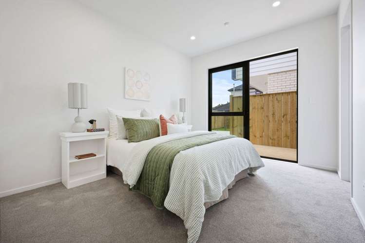 12B Butley Drive Farm Cove_20