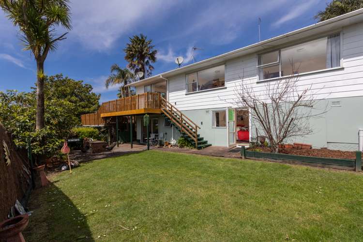 13 Bellringer Road Massey_26