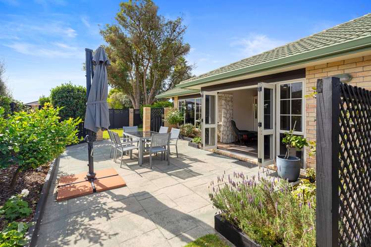 1 Halesia Place Mount Maunganui_16