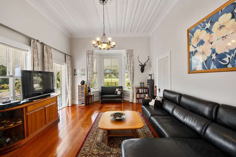 2179 State Highway 16 Helensville_3