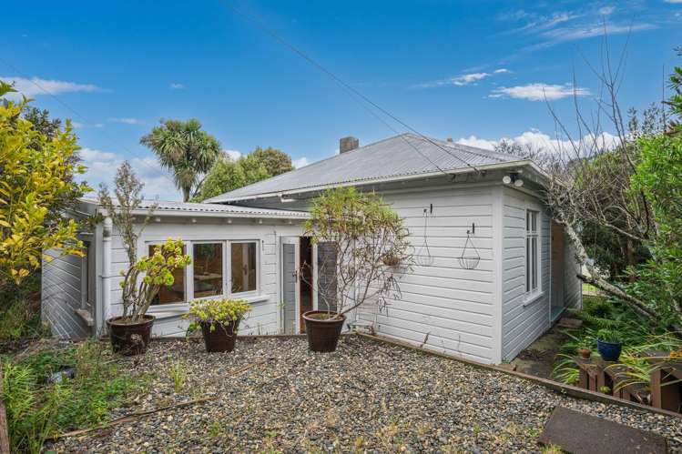22 Bouverie Street North East Valley_0