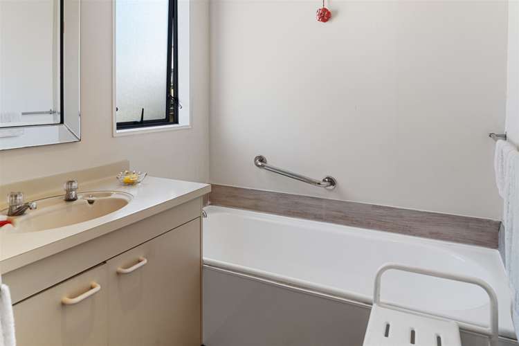 4b Manson Street Gate Pa_13