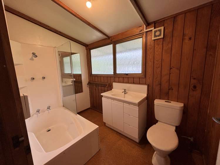 7 Willowbrook Place Titirangi_13