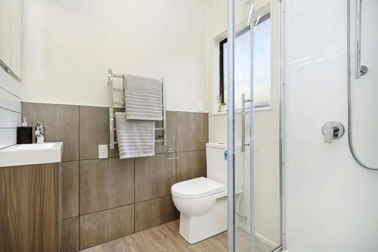 19 Carluke Street Paparangi_15