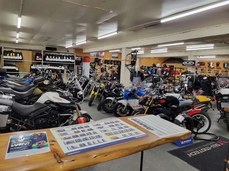 Motorcycling Downunder Christchurch Central_7