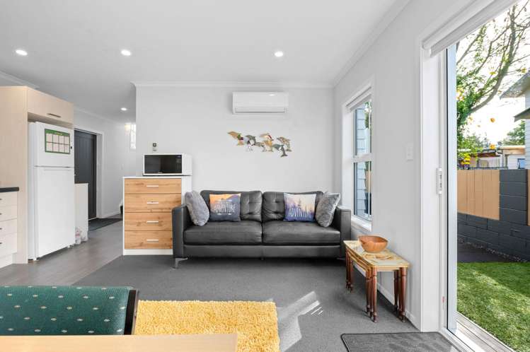 2/79 Carrington Avenue Silverdale_4