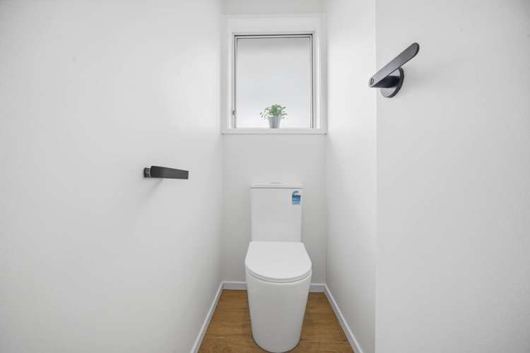 99 Riverpark Crescent Henderson_20