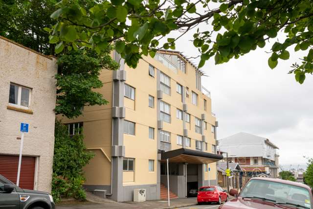 23/54 Hill Street Thorndon_4