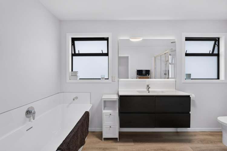 439 Kennedy Road Pirimai_7