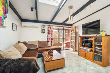 2/9 Poinsettia Place_1