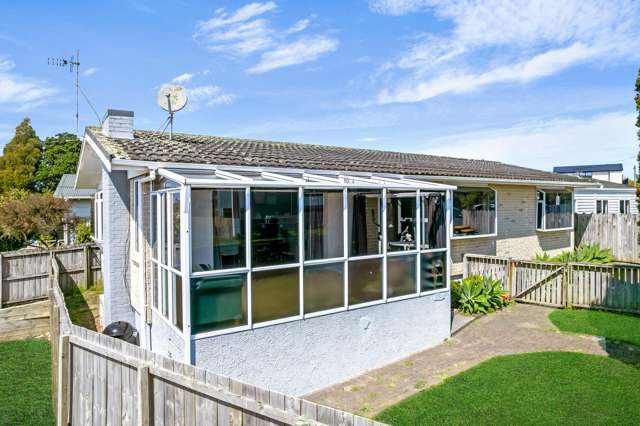 143B Tirimoana Road Te Atatu South_3