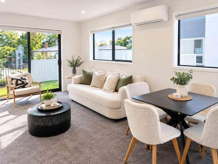 2/172 Don Buck Road Massey_2