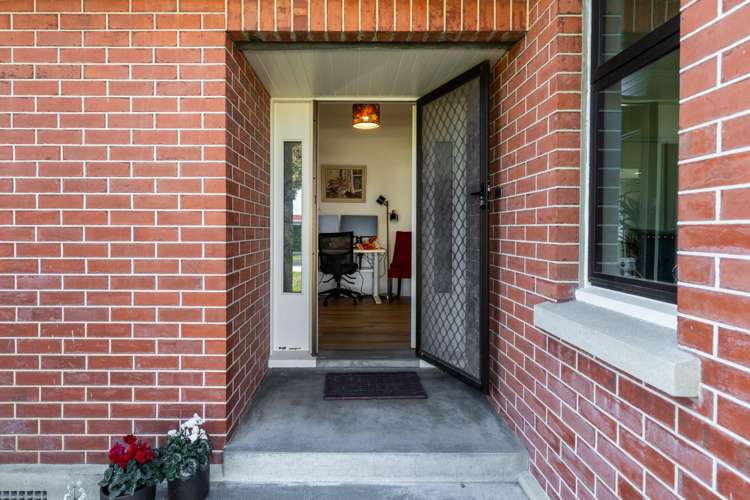 27 Logan Avenue_5
