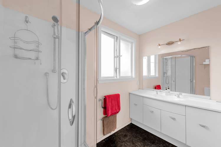 70 Smiths Road Southbridge_17