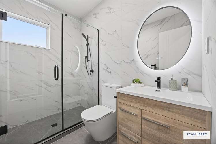 101 Tributary Parade Drury_19