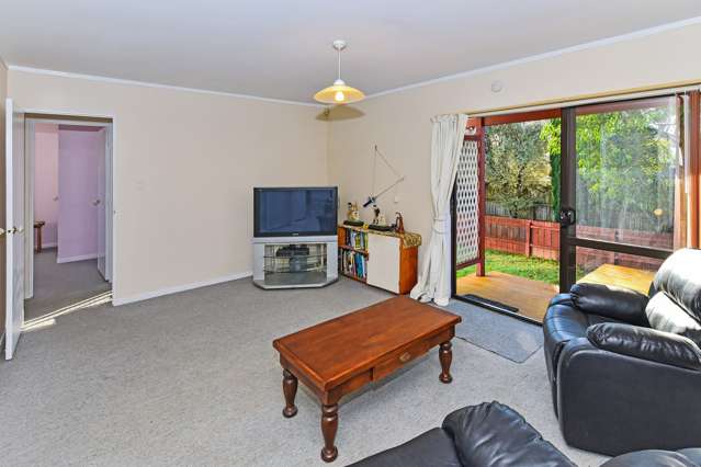 2/31 Halsey Road Manurewa_4