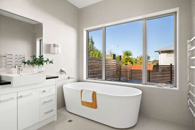 3 Remuremu Street Long Bay_17