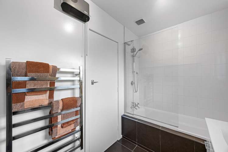 4 Adrian Place Shirley_7