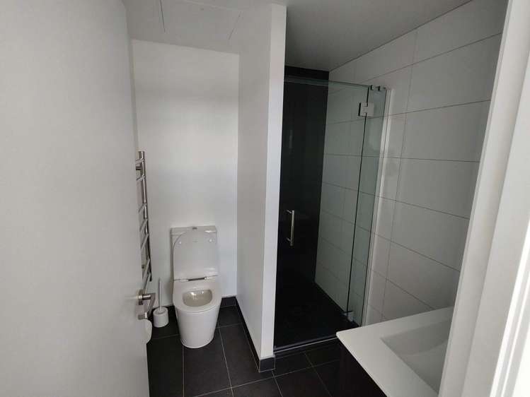 1309/8 Lakewood Court Manukau_13