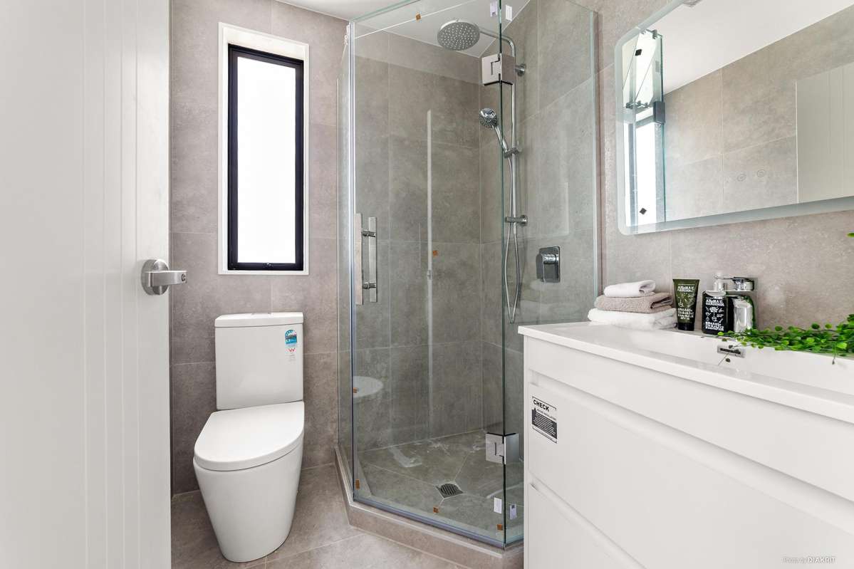 1/735 East Coast Road_2