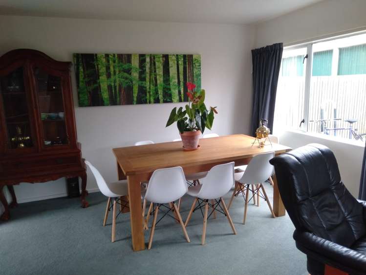 2/37 Mills Road Brooklyn_11