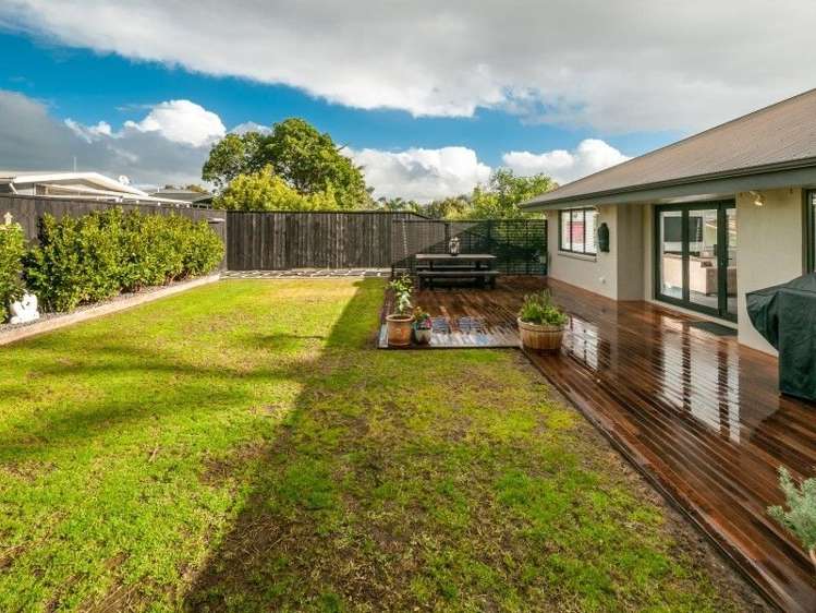 109 Bond Crescent Forrest Hill_17