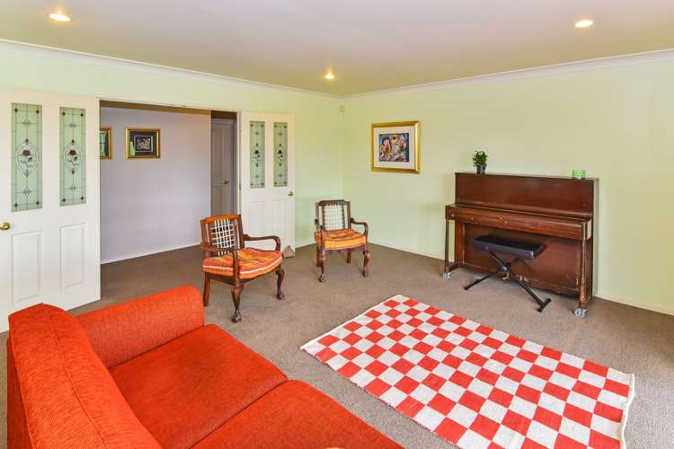 25 Castlehill Court Wattle Downs_22