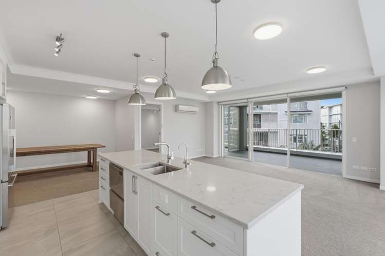 140 Eaves Bush Parade Orewa_30