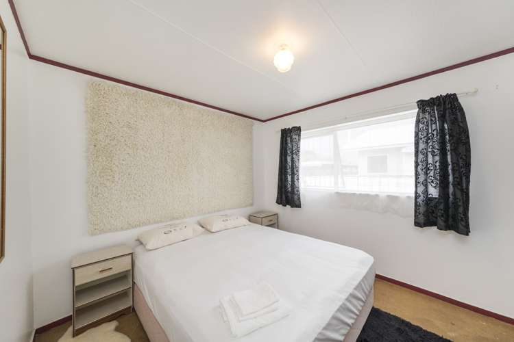 6b Clarke Avenue Highbury_5