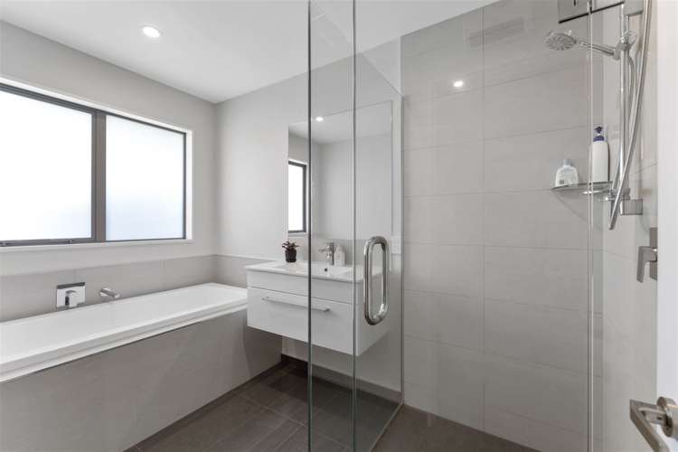 6 Hadlow Place Burnside_11