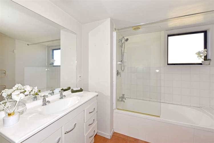 2/50 Ely Street Christchurch Central_13