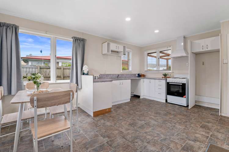 25 Scott Avenue Owhata_4