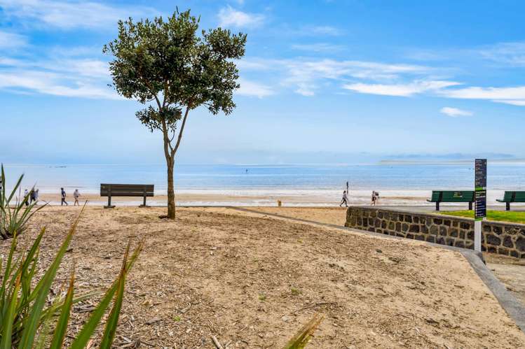 13/64 Milford Road Milford_16