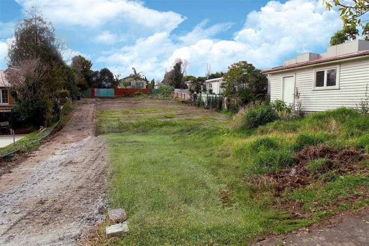 84 Gardner Avenue New Lynn_1