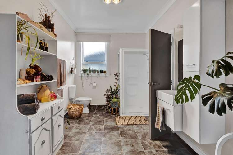 57 Fenton Street Stratford_12