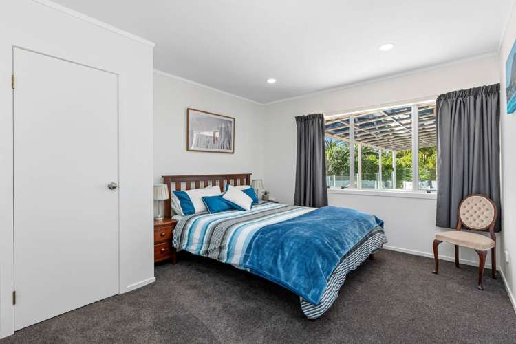 145 Whangaparaoa Road Red Beach_23