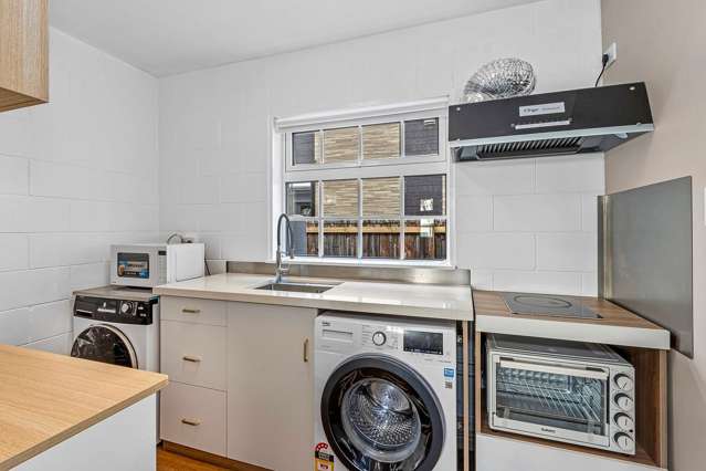 336 Worcester Street Linwood_4