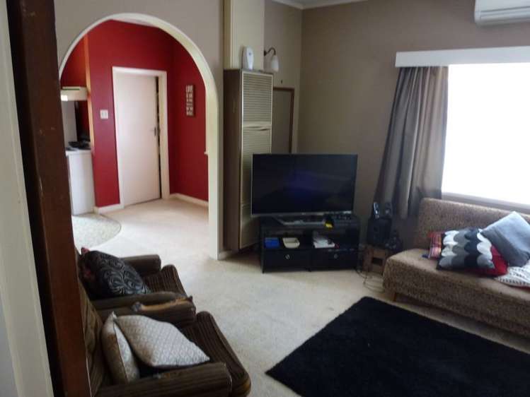 232 College Street West End_1