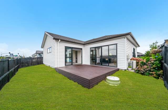 4 Plus 2 bedrooms with potential income.