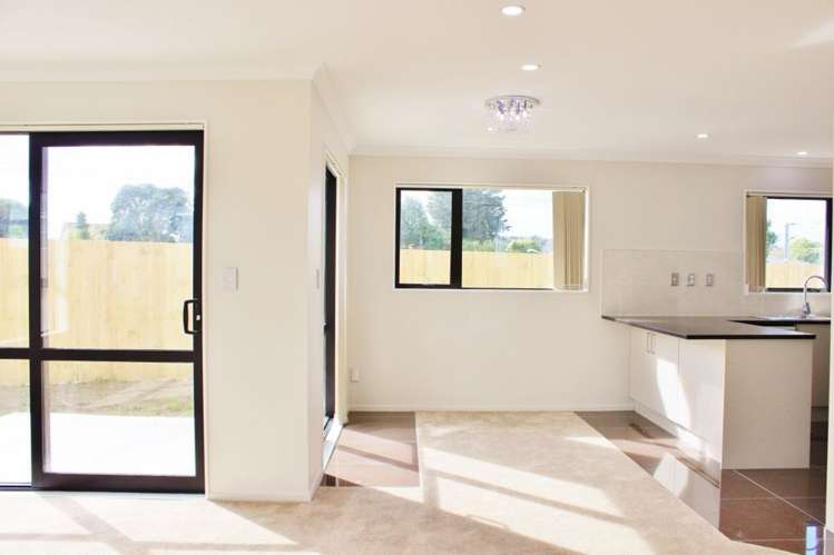 118a Gloucester Road Manurewa_7