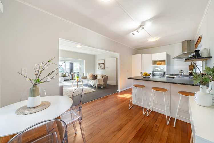 11 Terawhiti Terrace Karori_10