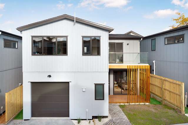 Be The First Owner in Te Atatu Peninsula!